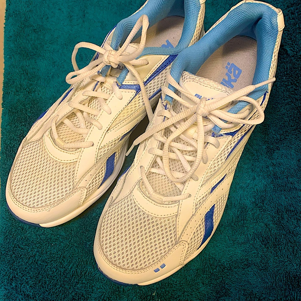 RYKA Woman’s 10w Tennis Shoes, White w/ Baby Blue and Blue Accents & White Mesh